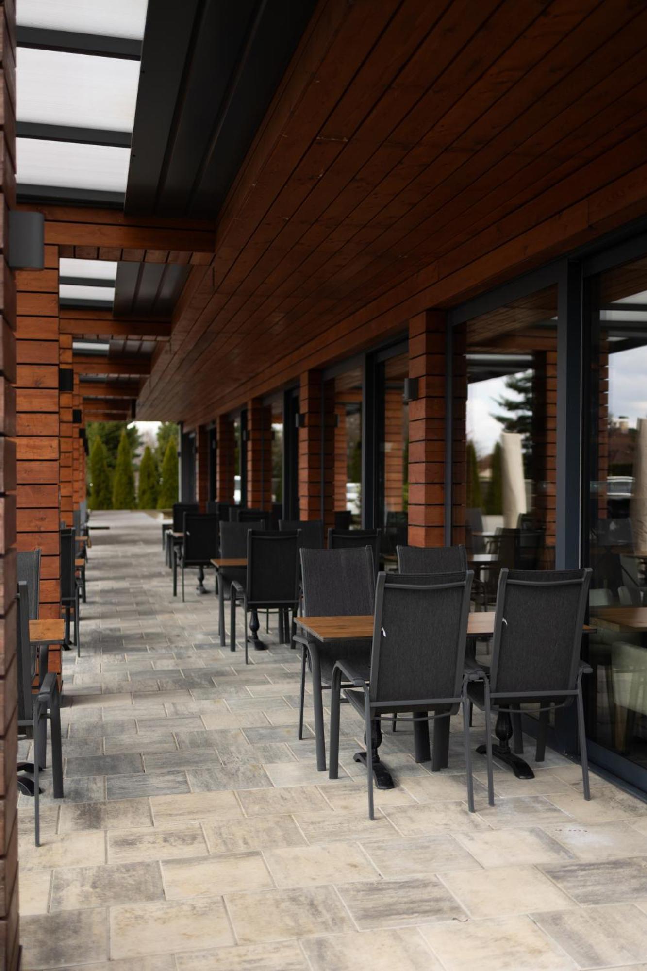 Gazda Hotel&Restaurant - Self Chek-In Jesenice  Eksteriør bilde