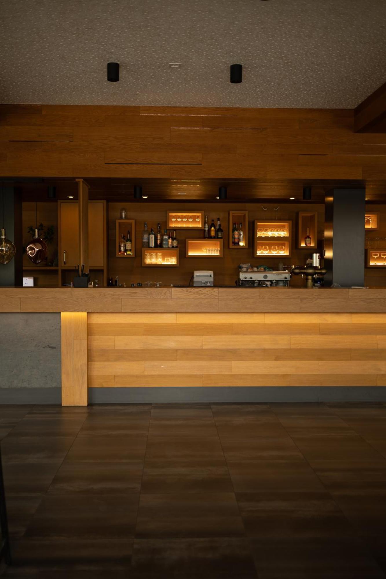 Gazda Hotel&Restaurant - Self Chek-In Jesenice  Eksteriør bilde